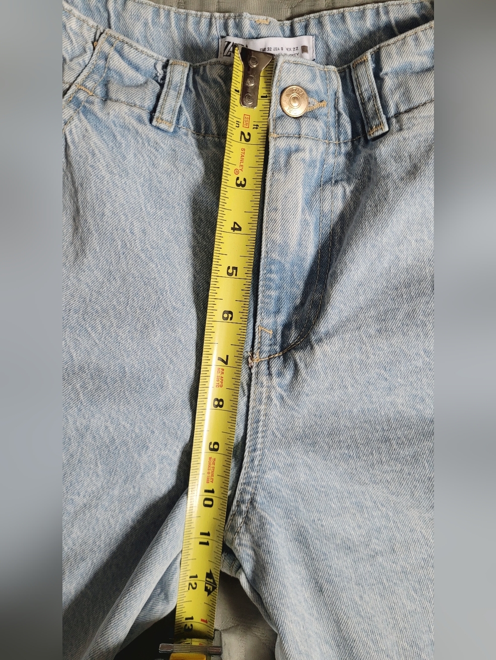 Levi's 501 Distressed Straight Leg Jeans Light Wash Mid Rise Vintage Size 24 - Picture 11 of 12